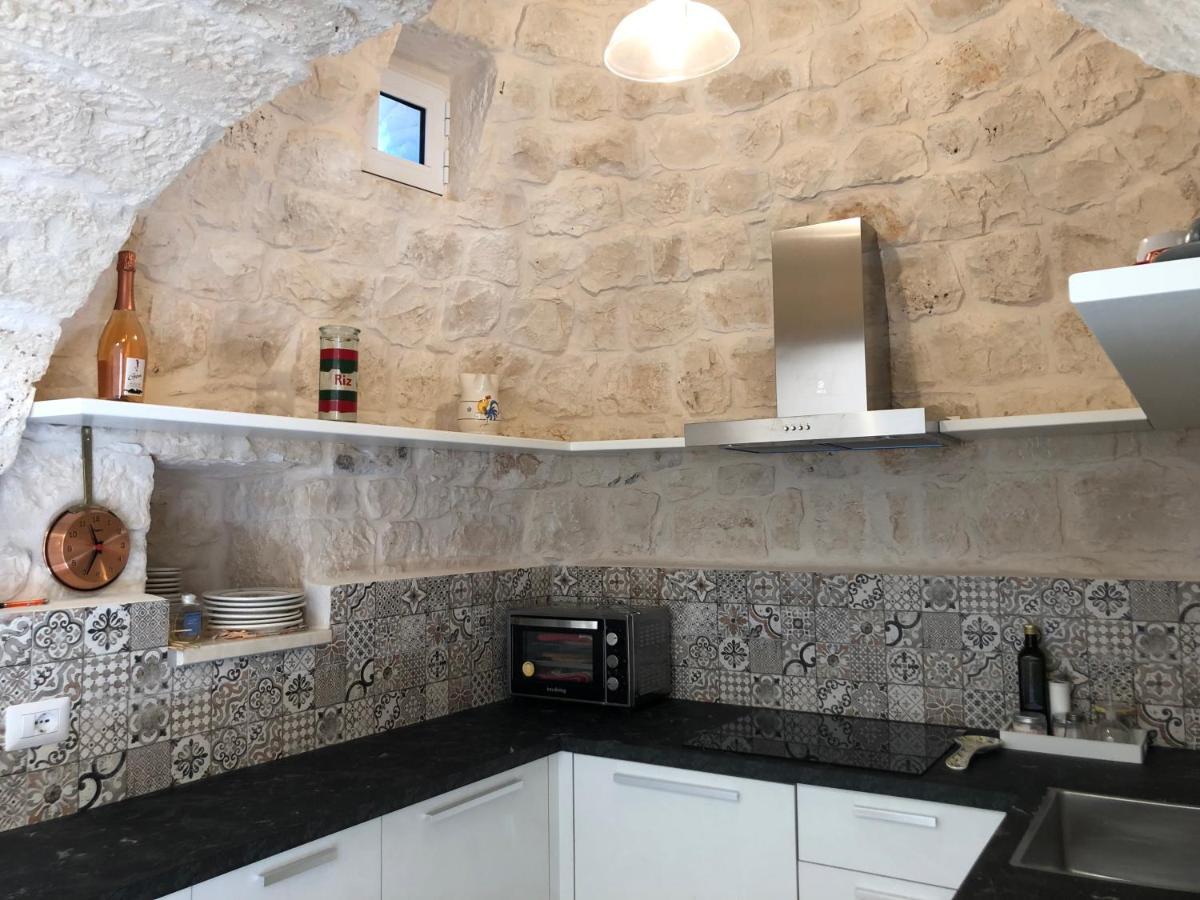Apartment Trullo Dell' Edera Con Piscina Privata