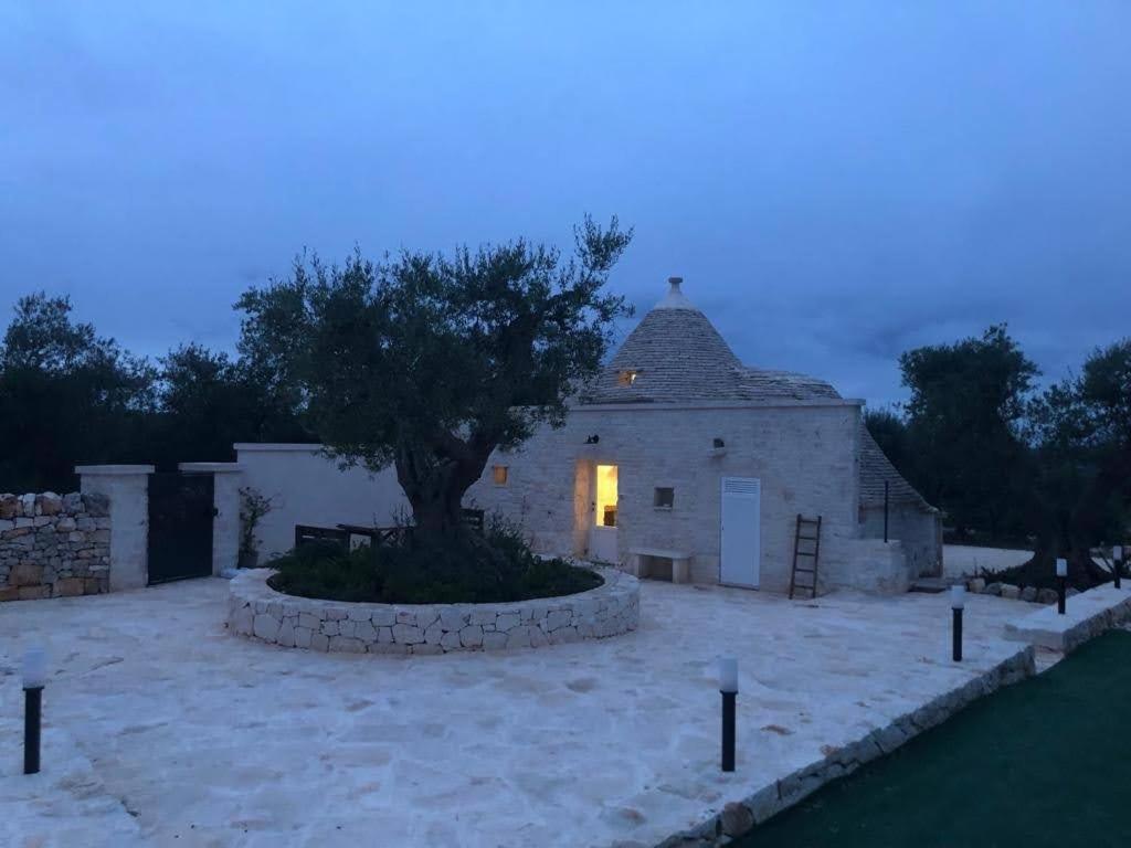 Apartment Trullo Dell' Edera Con Piscina Privata